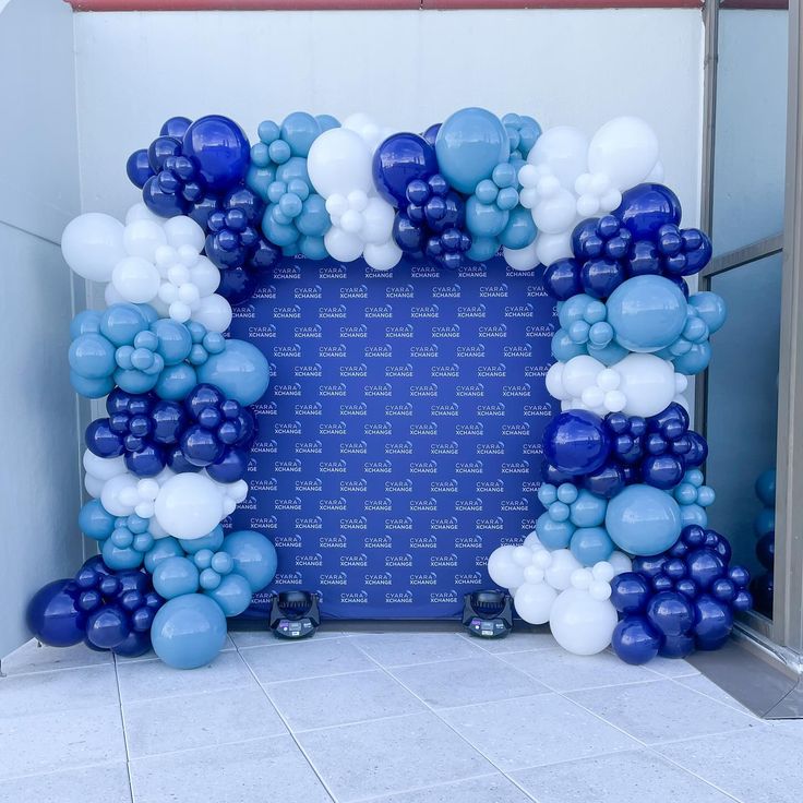 CURS DECORURI DIN BALOANE PENTRU CAMPANII SI EVENIMENTE